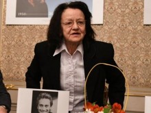 Часове преди имения си ден, почина майката на Андрей Баташов