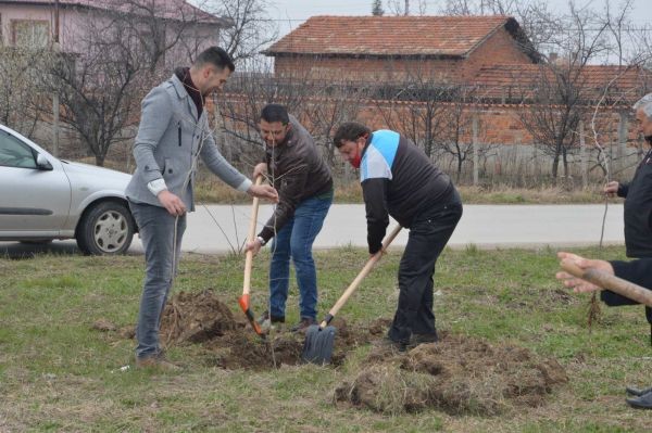 В пловдивско село създадоха "Парк на паметта"