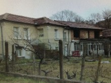 Собственикът на тази къща в Пловдивско е открит мъртъв, плъхове се хранят с тялото му