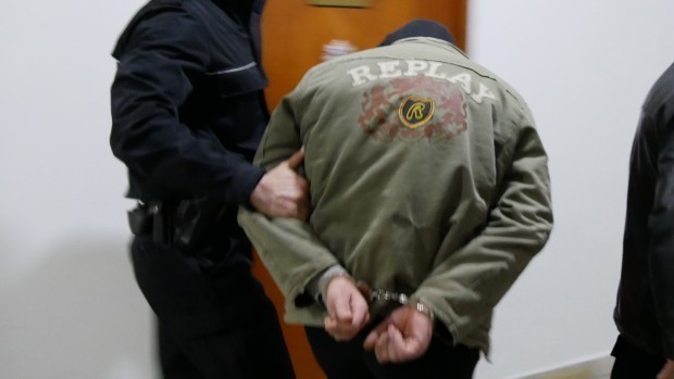 Илюстрация TD35 годишен мъж от Варна известен на МВР е задържан и