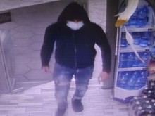 Камери заснеха безскрупулни крадци в Пловдив!