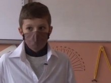 Петокласник от родопско село написа помагало по химия за 7 клас