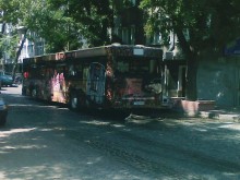 Възникнало късо съединение е подпалило автобуса до НОИ