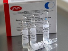 Руска ваксина формира тройна имунна защита