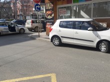 Извънредно: Мъж пострада в катастрофа в центъра на Бургас!