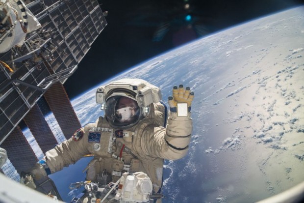 Астронавтите на Международната космическа станция МКС не успяха да ремонтират