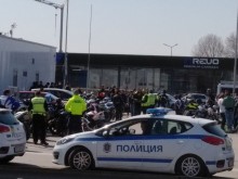 Почерня от полиция на една от бензиностанциите на Околовръстното на Пловдив!