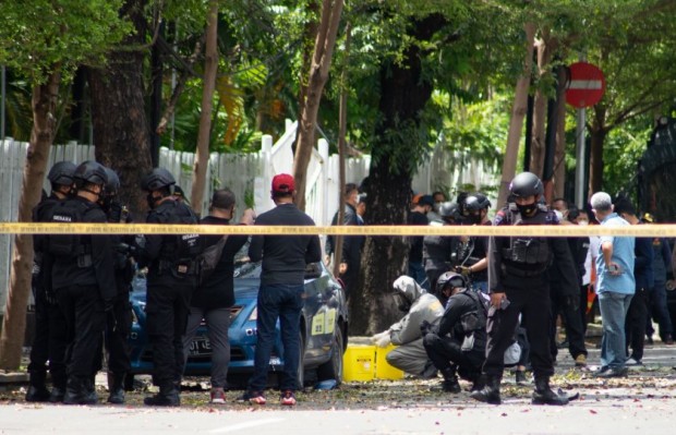 БГНЕС
Експлозия пред католическа църква в индонезийския град Макасар столица на