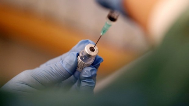 EPA
В България пристигат 51 600 дози от ваксината срещу COVID-19