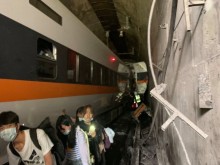 Тежка катастрофа с влак взе над 40 жертви