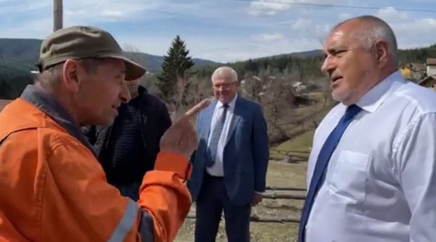 Работник шокира финансовия министър пред Борисов, нареди му да пуска пари