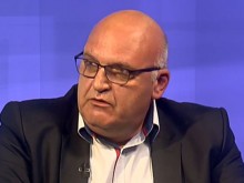 Д-р Брънзалов: Ако има пореден пик, всичко трябва да бъде затворено за 10 дни