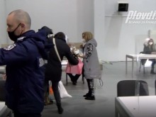 Изнервена ситуация в 16 РИК Пловдив, възможно е повторно броене!
