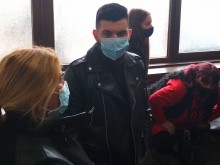 Фарс! 20 месеца, след като пияният и дрогиран Александър уби човек, съдът разбра, че има нужда от преводач