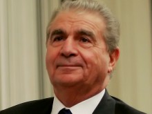 Писател, роден в България, е кандидат за президент на Израел