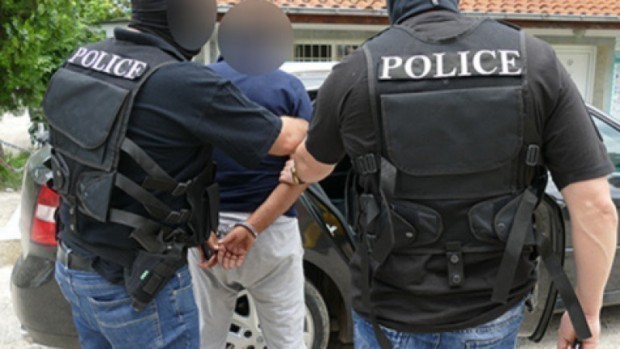 43-годишен мъж от Варна, известен на МВР, е задържан и