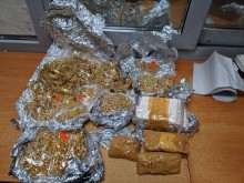 Митничари от Капитан Андреево се натъкнаха на близо 67 кг злато