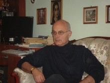 Писател: Тъжно е, че "мозъците" ни на Запад гласуваха за Копейкин, Учиндолския чалгаджия, Галевица и Божков