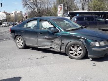 "Голф" е причинил катастрофата до "Лаута"