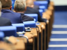 Общо 14 кандидати са се отказали от място в парламента