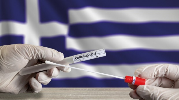 В Гърция въведоха задължителен тест за коронавирус на работещите в