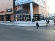 Още една част от ограничителните мерки отпадат утре