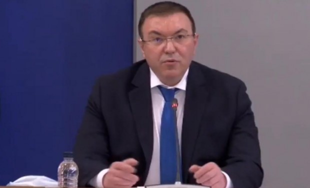 Проф. Ангелов: Здравната ни система издържа, но продължаваме да губим човешки животи