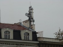 Повишават информираността на населението за антените на мобилните оператори