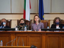Министрите на ГЕРБ напуснаха парламента