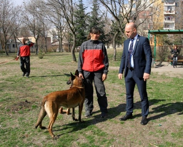 Кметът на "Тракия" открива нова площадка за домашни любимци