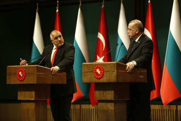 Министър председателят проведе телефонен разговор с президента на Турция Реджеп Тайип
