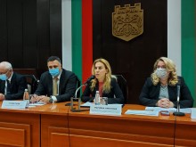 Николова: Важно е да гарантираме сигурно и безопасно лято на туристите!