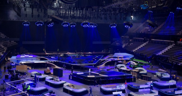 Организаторите на Евровизия 2021 представиха кадри на сцената която ще