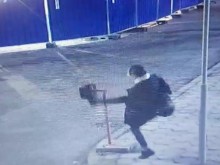 Камера на НКЖИ В Пловдив засне груба вандалска проява