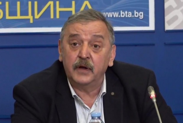 Проф. Кантарджиев призова да не се дава думата на "доктори по филология"