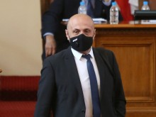 Дончев: Утре внасяме финалната версия на Плана за възстановяване
