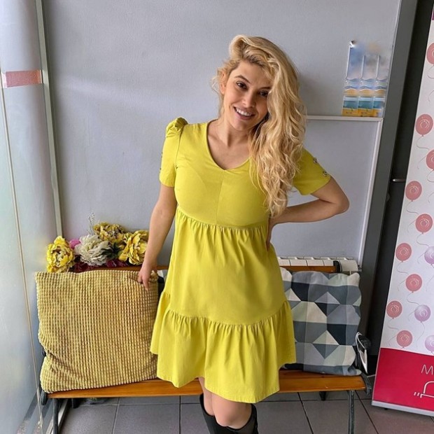 Instagram
Ева Веселинова изглежда повече от прекрасно няколко седмици след раждането