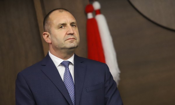 Радев: Правителството в оставка лишава българските граждани oт подкрепа, ако се разпусне Народното събрание