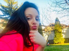 Ето къде Симона Загорова заведе дъщеря си