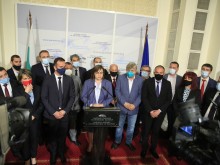 Нинова: Свиквам извънредно заседание на ИБ след думите на президента
