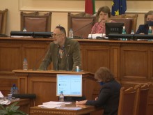 Любен Дилов-син след отказа на депутатите да прекратят заседанието: Ще горим в ада. Нека прекратим!