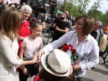 Корнелия Нинова на 1 май: Нашата кауза е социалната кауза
