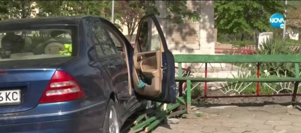 18-годишно момиче без книжка подкара колата на англичанин в свиленградското село