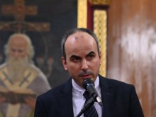 Преподавателят, който беше уволнен заради критика срещу Борисов: Нетърпимо е да консумираш комфорт срещу цената на затрайването
