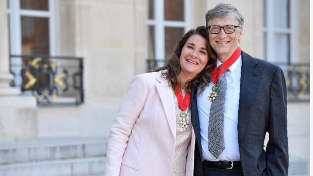 БГНЕС
Основателят на Майкрософт Бил Гейтс и неговата съпруга Мелинда се