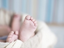 Задържаха българи в Германия по подозрение в търговия с новородени