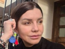 Кали неузнаваема, пошегува се с новите носове на колежките си