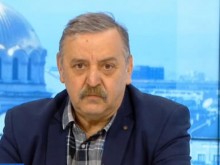 Проф. Кантарджиев: Не взимаме пари за работата ни в щаба, то и затова няма мераклии