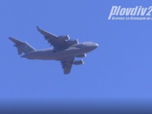 Продължава ниското прелитане на военни самолети над Пловдив! Читател: Отвратително е!