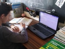 Доставят лаптопи в училища с уязвими групи ученици към Covid-19
